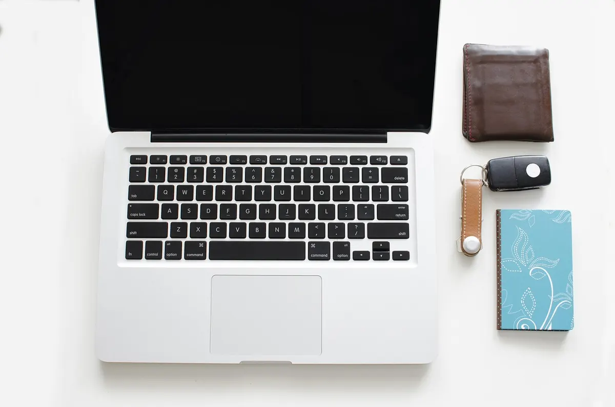 7 Mistakes to Avoid When Cleaning Your Laptop Screen and Keyboard