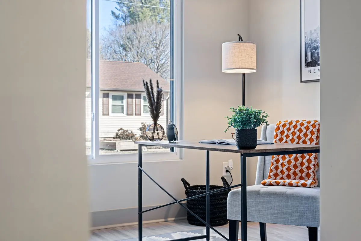 How to Build a Small Apartment Tech Corner Without Drilling Holes